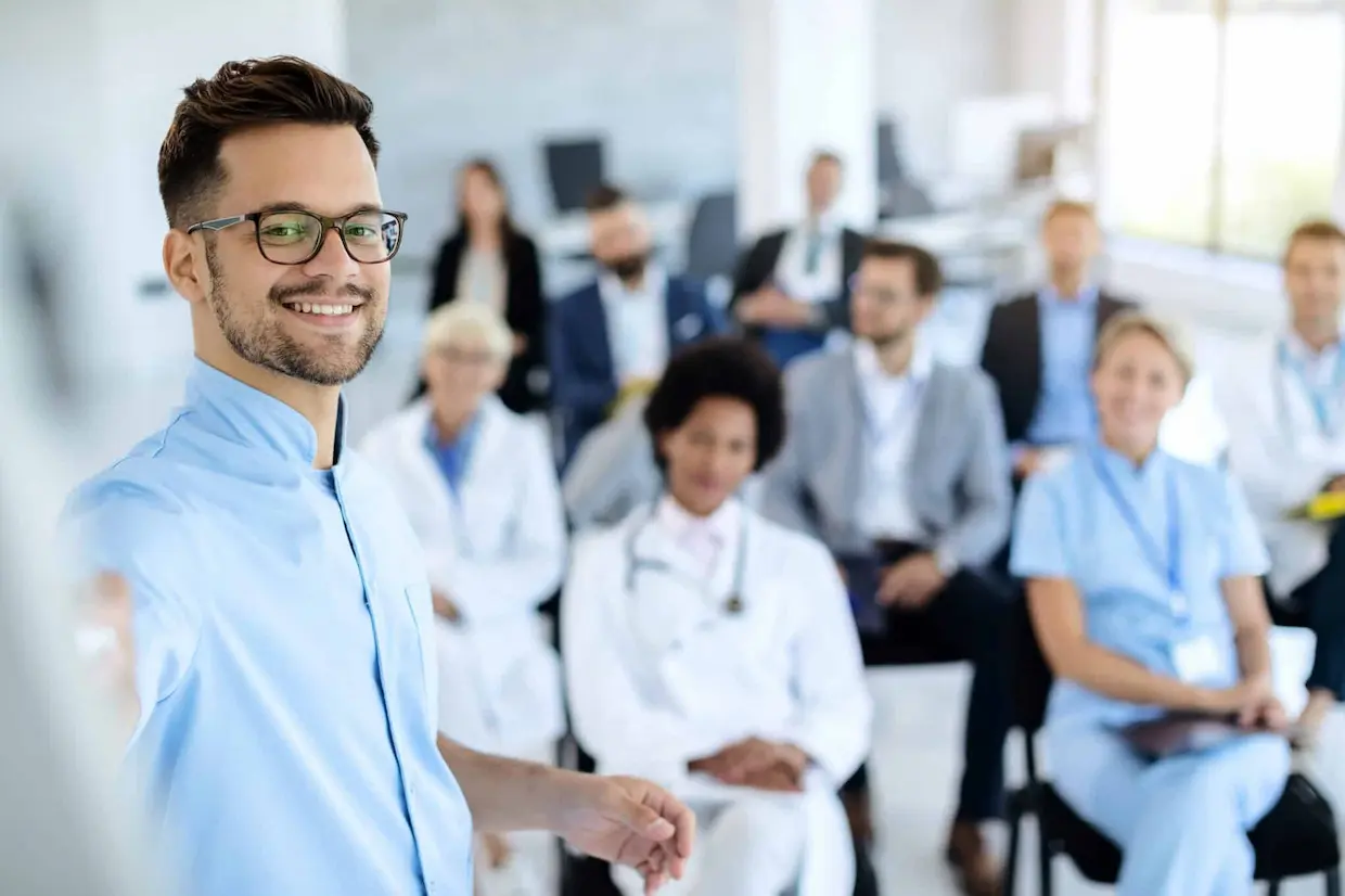 Accelsiors HUB Hands On Experience https://studenthub.accelsiors.com/wp-content/uploads/2025/10/viruscomgr_seminars_pharmacist_doctor-2048x1365-1.webp